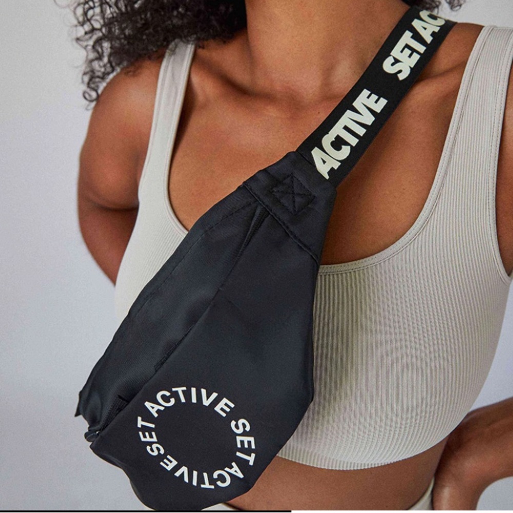 Set Active Fanny Pack